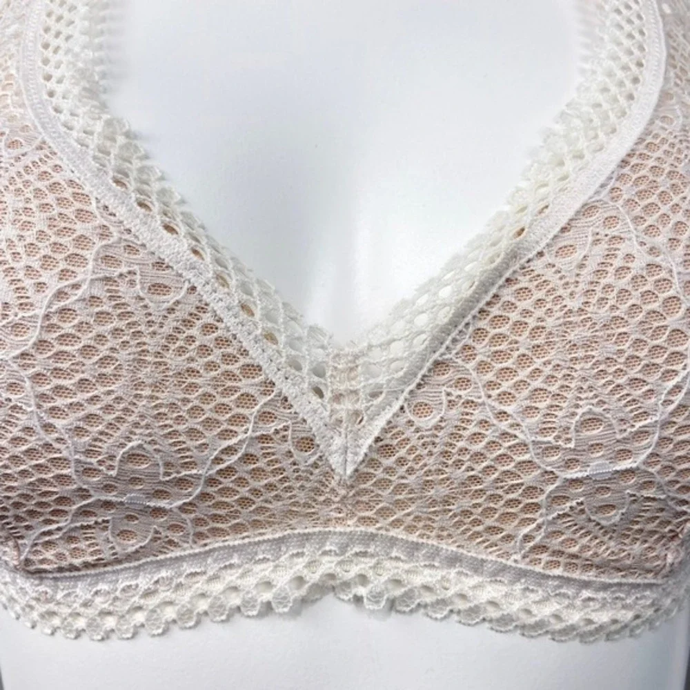 Victorias Secret Lace Trim Bralette Ivory White Size XS Racerback Crochet Halter